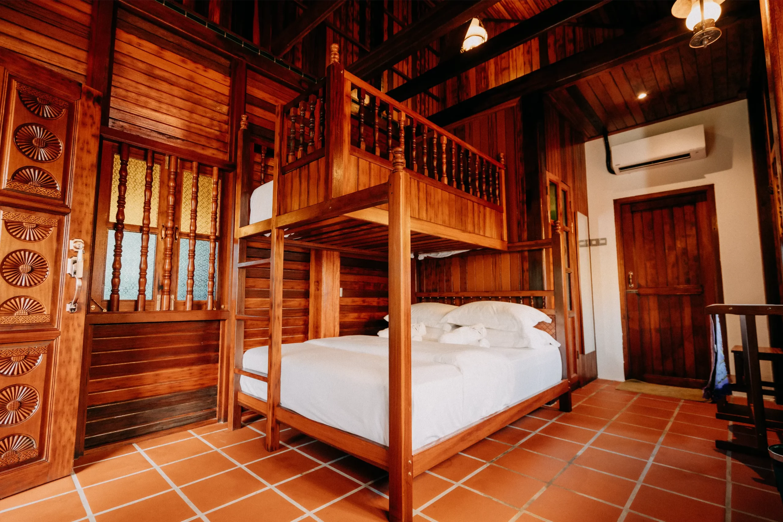 Lantana room