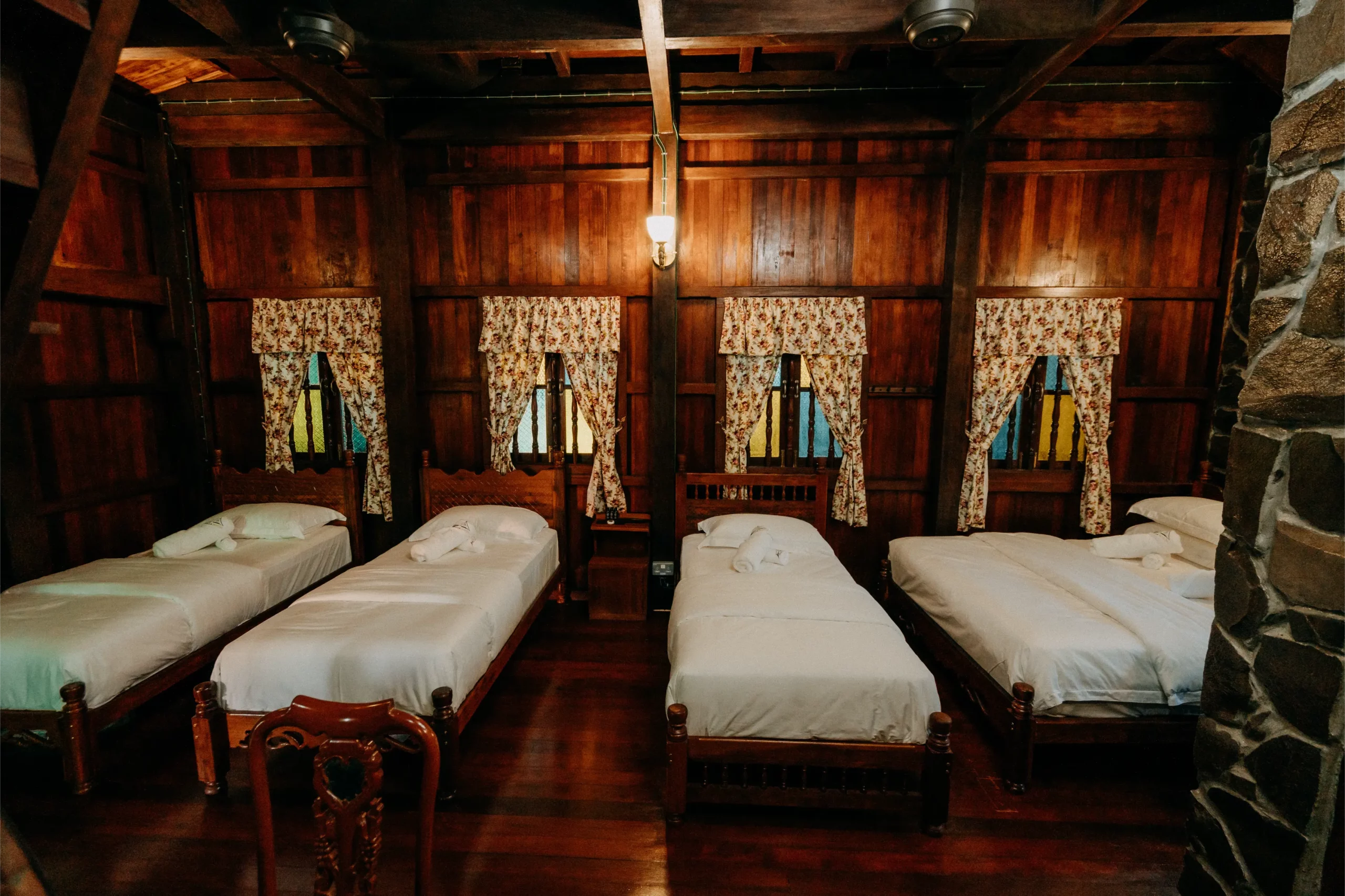 Seroja room